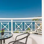 Nefeli - Living By The Sea Hotell 3*