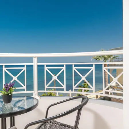 Nefeli - Living By The Sea Hotel 3*