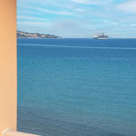 Nefeli - Living By The Sea 3*