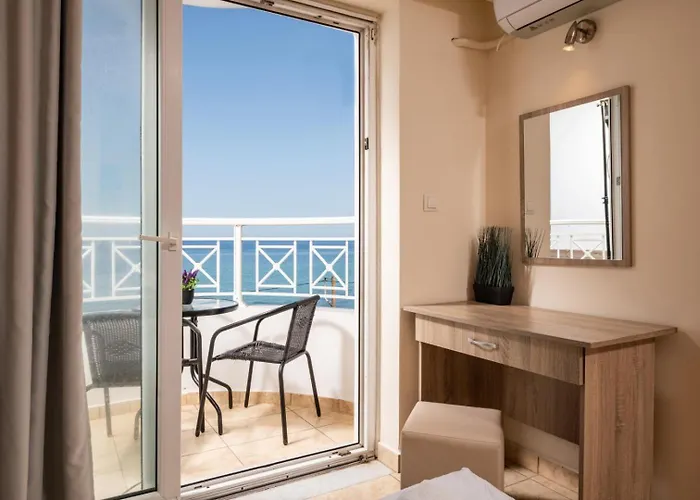 酒店 Nefeli - Living By The Sea 3*