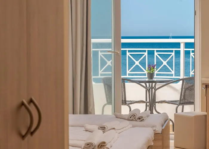酒店 Nefeli - Living By The Sea 阿凯松