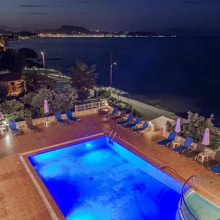Hotel Nefeli - Living By The Sea 3*
