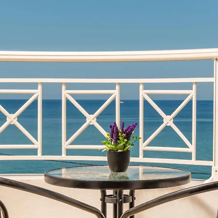 Nefeli - Living By The Sea Hotel 3*